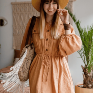 Vestido amarelo de manga curta